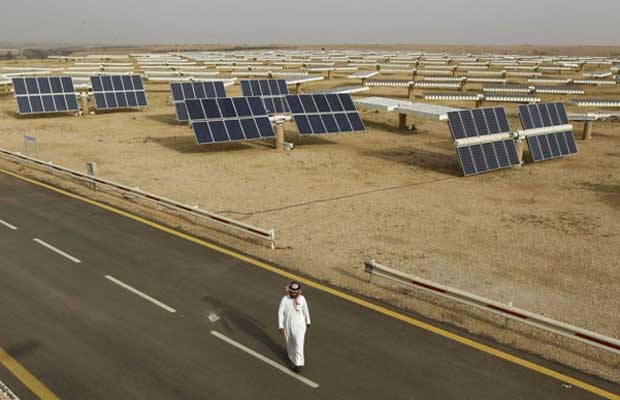 New Solar Technology to use Desert Sand to Store Energy