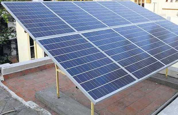 Gujarat Government fails to attract applicants for its rooftop solar power plant scheme