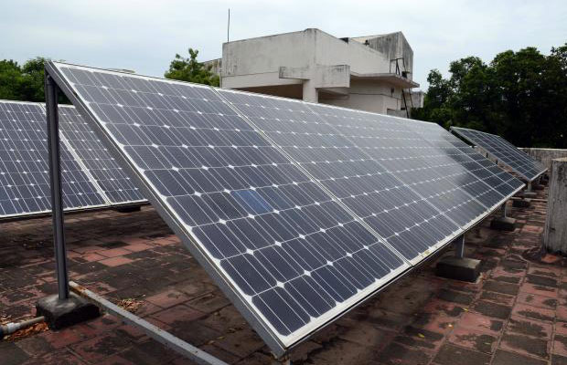 District Panchayat to install Solar Power Units in Government Schools