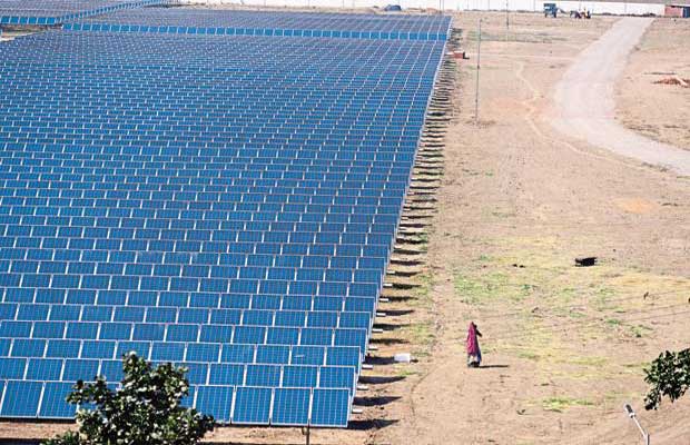 First Phase of India’s 2700 MW of Solar Power Project to be Operational in June