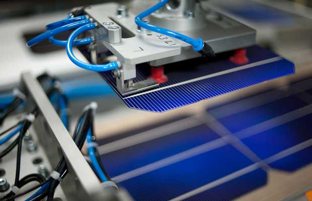 REIL Tenders for Manufacturing of 325Wp Poly Solar Modules