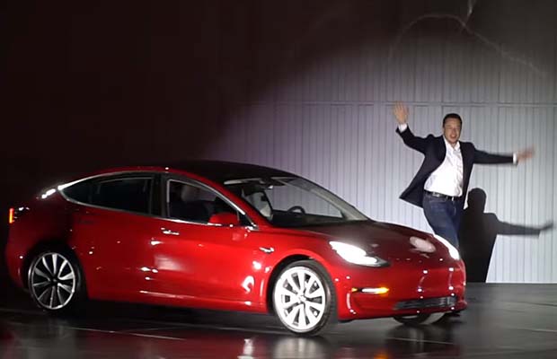 Tesla Begins Delivery of Model 3S From Shanghai Gigafactory