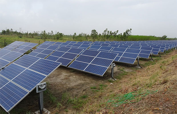 India’s Solar Capacity Addition to Fall by 55% in FY19