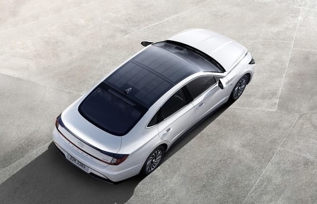 Hyundai Launches Sonata Hybrid with Solar Roof System