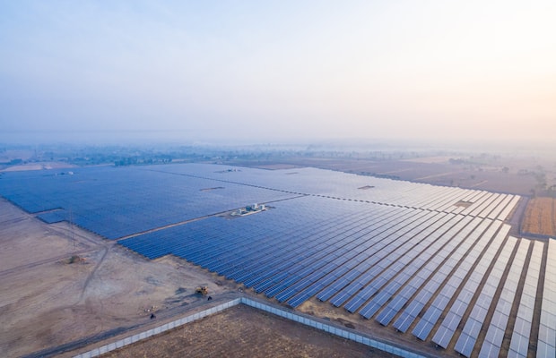 Uzbekistan 900 MW Solar IFC