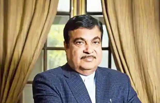 Gadkari Promotes Pilot Electric Buses Projects With Private Investments