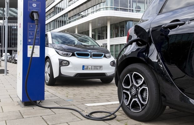 Total to Operate 2300 EV Charge Points of Bélib’ Network in Paris