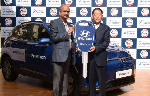 Hyundai India Signs MoU with FITT – IIT Delhi, Donates KONA Electric