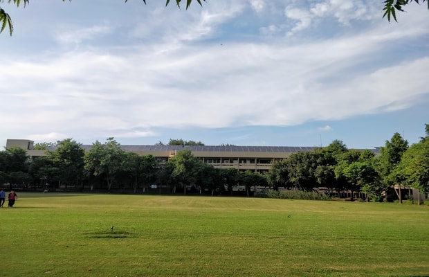 Tenders Issued for Rooftop Solar Plants at IIT Kanpur and IIT Jodhpur