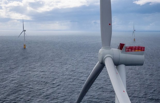 Equinor Ties up With Eni’s Norwegian RE Firm for Floating Wind Projects