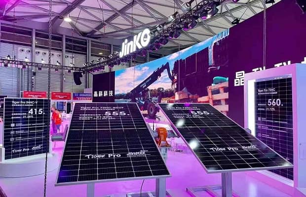 Jinko Solar Delivers 500,000 Ultra-Efficiency Modules to Kozani Solar Project, Greece