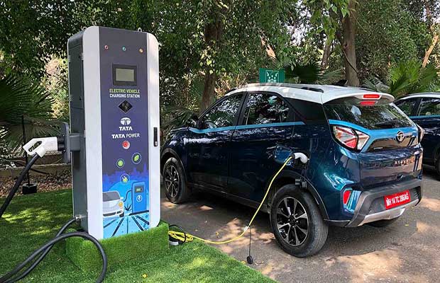 Apollo Tyres ties up with Tata Power to build EV Charging Stations