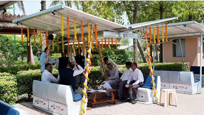 Akshardham Temple, Gandhinagar Gets Portable Solar Rooftop System