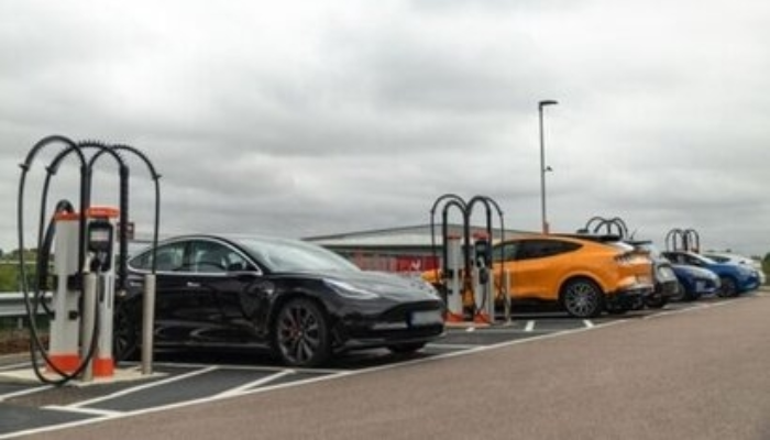 UK’s Osprey Charging Collaborates with British Garden Centres for EV Charging