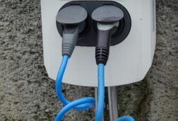 Okaya EV Chargers Gets HPCL Order For 600 EV Chargers