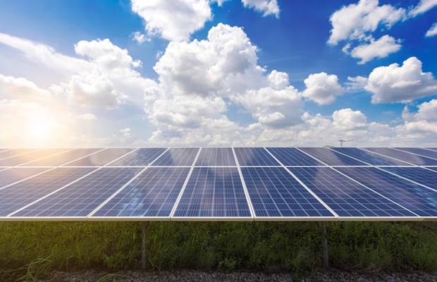 Govt. Clarifies Fiscal Benefits For Solar Installations In SEZs, Empowers Developers