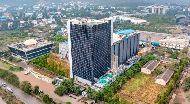 CtrlS Data Center Building in Mumbai with BIPV solar panels on the vertical walls of the buildings. 