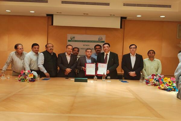 MAHAPREIT and NTPC Sign RE Projects Worth 10 GW