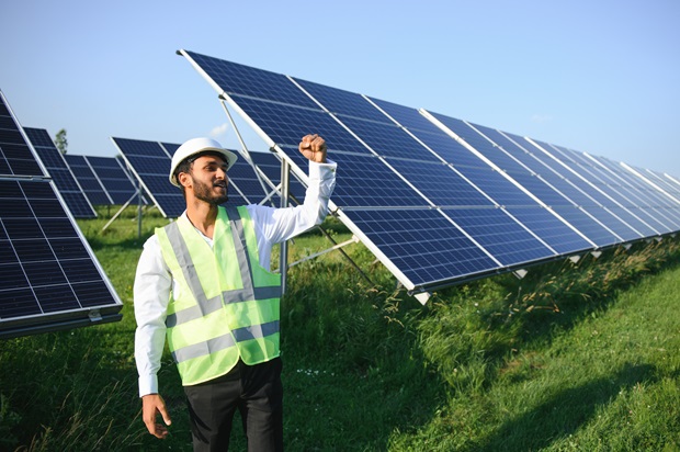 Jakson Green Secures 1 GWp O&M Contracts, Expands Solar Biz